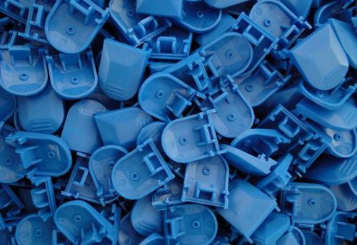 注塑加工產品出現(xiàn)黑點 雜質的原因及解決辦法